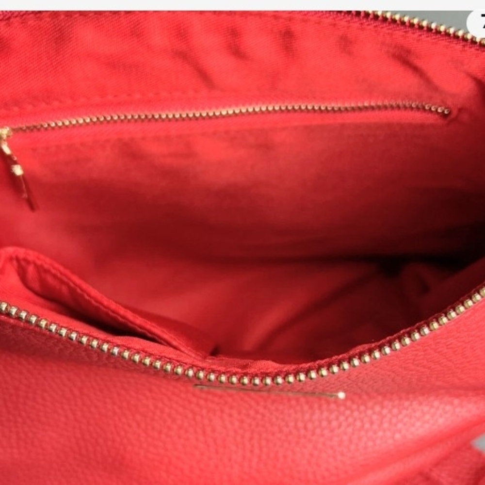 NWOT BCBG Red Bag - Picture 5 of 9